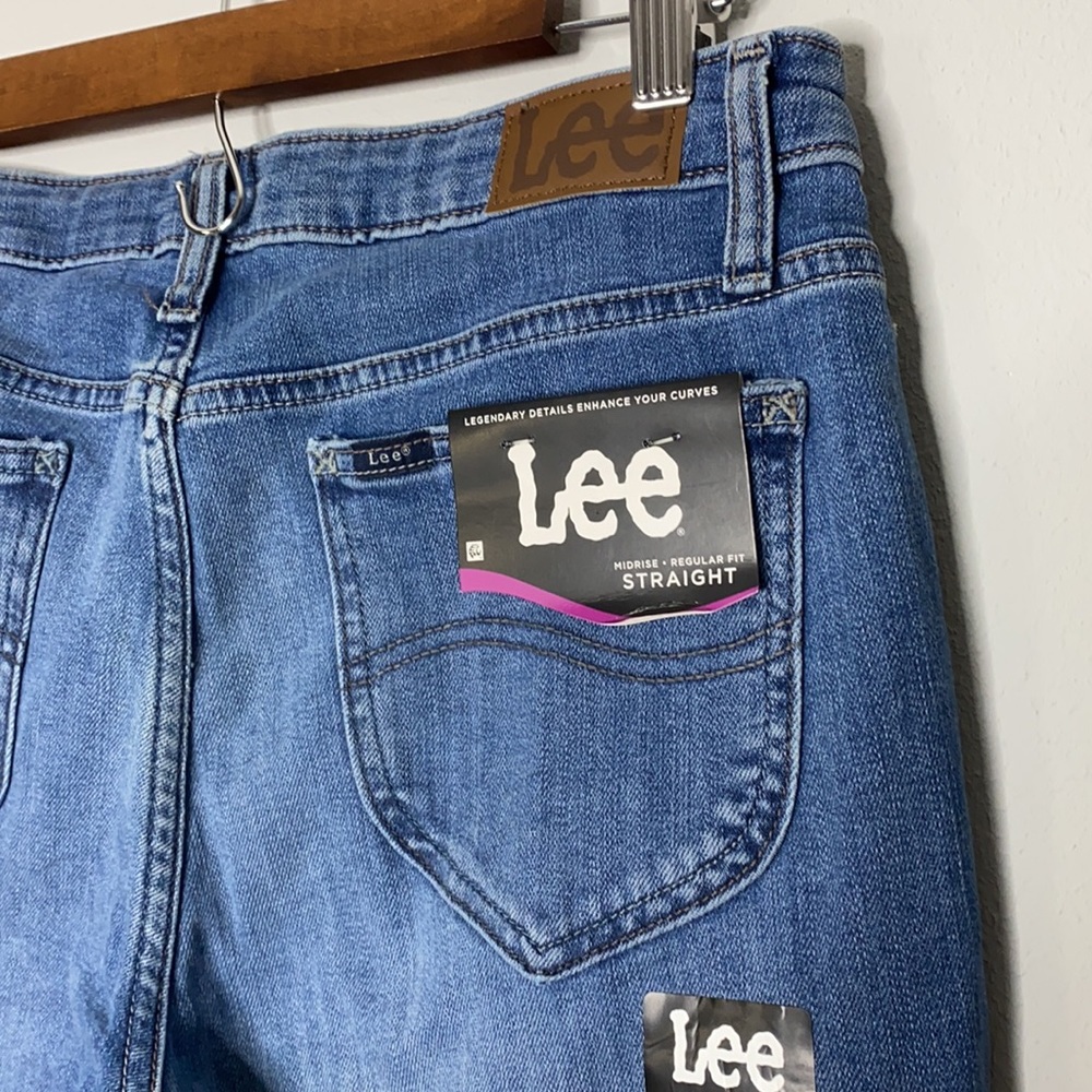 Lee Straight Leg Jeans 30 NWT New